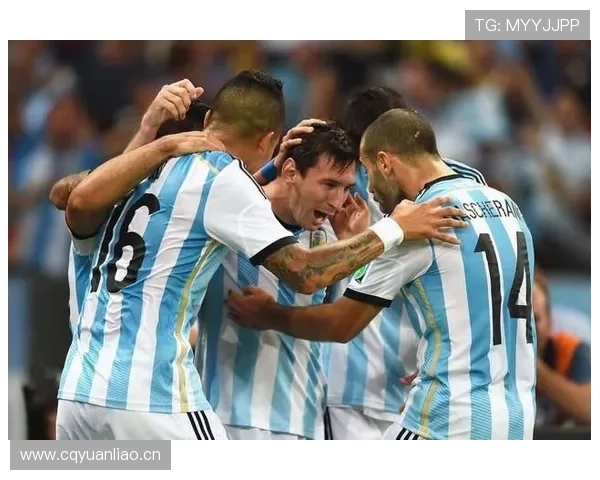 阿尔瓦雷斯与梅西：国家队进攻搭档的战术适配性及价值差异分析